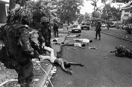 Invasion de Panama en décembre 1989. Bilan : près de 5000 morts.