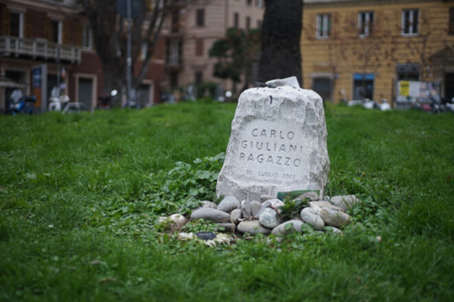 Sur Piazza Alimonda, la mémoire de l'assassinat de Carlo Giuliani © AP
