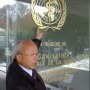 Le maire de Futaba accuse devant la porte de l'OMS