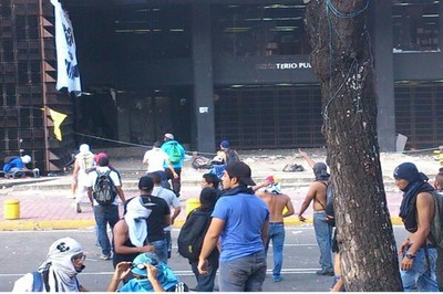 Nicolas Maduro alerte le monde : Le Venezuela fait face à une tentative de coup d'Etat Nicolas Maduro alerte le monde : Le Venezuela fait face à une tentative de coup d'Etat