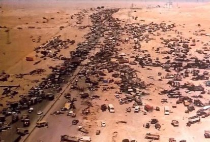 (La photo représente l'autoroute de la mort, les milliers de véhicules (…)